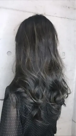 ロング カラー 大栗 佑也  髪質改善のヘアスタイル