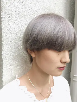 ショート カラー アロア登戸所属・こやま りほのヘアスタイル