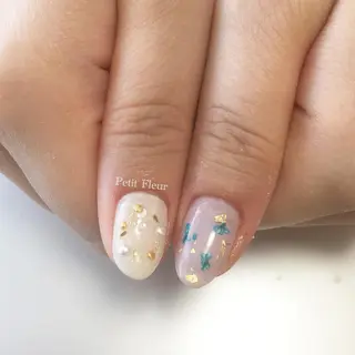 ネイル Petit Fleur所属・青柳 亜梨奈のマツエク・マツパデザイン