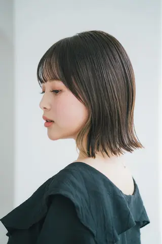 ミディアム 大橋 由莉子のヘアスタイル