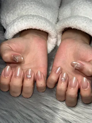 ネイル Momoka 🍑🎀のネイルデザイン