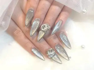 ネイル ♡SNSで大バズり♡ コリアン羽エクステ◎のヘアスタイル