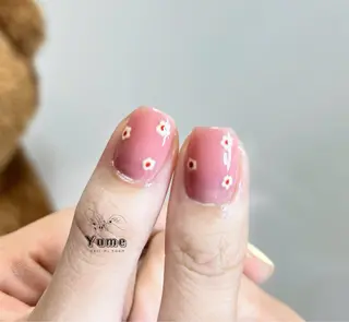 ミディアム トウイ nailのネイルデザイン