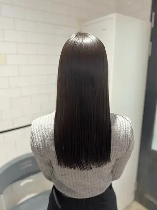 ロング カワタ リュウセイのヘアスタイル