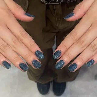 ネイル 𝑟𝑖𝑠𝑎 🕯‎🤍のネイルデザイン