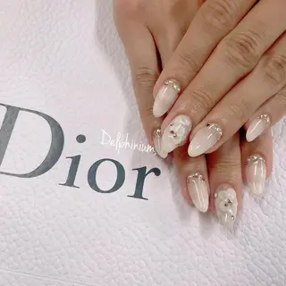 ネイル 岡本 友恵のネイルデザイン