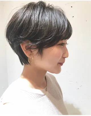 ショート カラー THE DAY所属・AKI HASHIMOTOのヘアスタイル