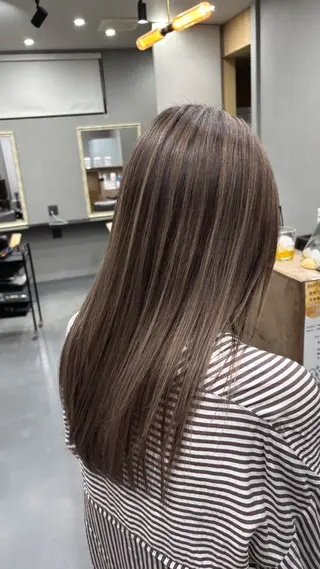 カラー 岩村 拓海のヘアスタイル