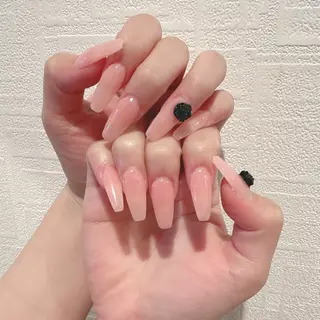 ネイル Luvia Ginza所属・Luvia Ginzaのネイルデザイン