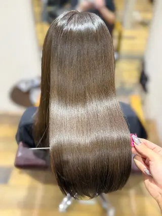 ロング カラー vifkrone（ヴィフクローネ）所属・【vifkrone】 HARUNAのヘアスタイル