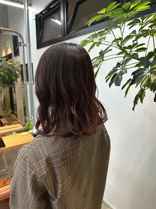 ミディアム カラー yuika .のヘアスタイル