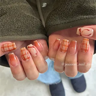 ネイル Fumi ポップ/ナチュラルのネイルデザイン