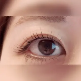 マツエク・マツパ 幸岡 希和のネイルデザイン