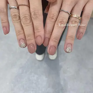 ネイル Rine 放出 (リネ)のネイルデザイン