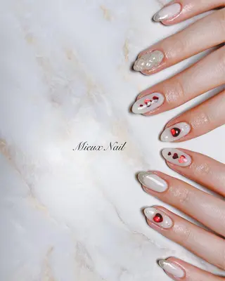 ネイル 市川 麻衣子のネイルデザイン