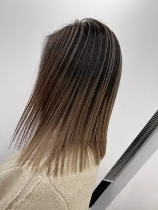 セミロング カラー 篠原 海のヘアスタイル
