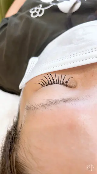 マツエク・マツパ 福田・理美容室所属・フクダ理美容室 nanaのマツエク・マツパデザイン