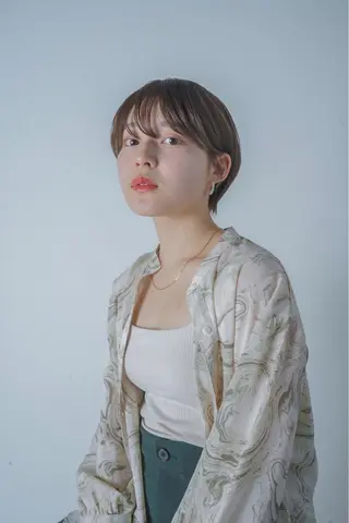 ショート カラー THE DAY所属・AKI HASHIMOTOのヘアスタイル