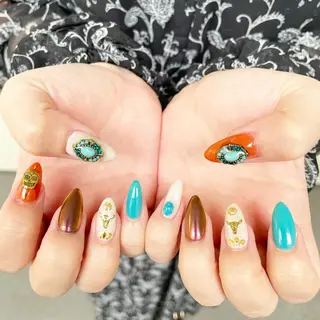 ネイル amour所属・amour ERIKAのマツエク・マツパデザイン