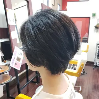 ショート Well‘s黒木🌿 レイヤー💎寒色のヘアスタイル