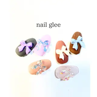 セミロング RISA nail gleeのネイルデザイン