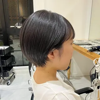 ショート カラー パーマ ナミ🩶暗髪/暖色 ❤️/透明感/縮毛のヘアスタイル