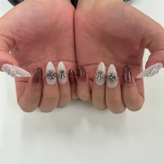 ネイル k-free所属・大原 綾菜のネイルデザイン