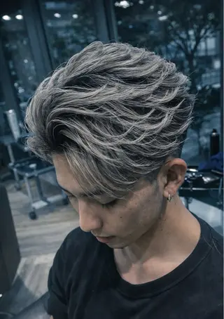 ショート カラー メンズ特化/フェザー /パーマ/伊勢元のヘアスタイル