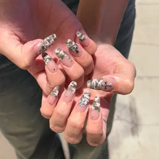 ネイル Chiharu 💫のネイルデザイン