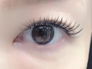 マツエク・マツパ 岡田詩織 MODE Ks松原店のヘアスタイル