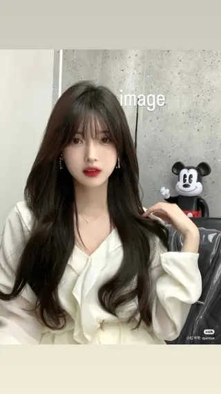 ロング 韓国ヘア/ハイトーン RYUSEIのヘアスタイル