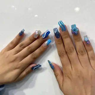 ネイル 個性派ネイル 🌼 ハルカ ♡の眉毛・アイブロウイメージ