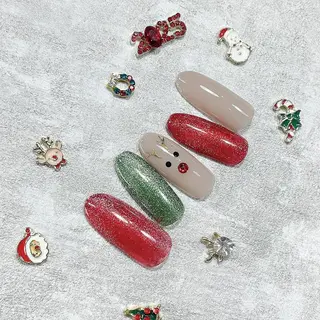 ネイル Cat's eye TOKYO 新宿店のネイルデザイン