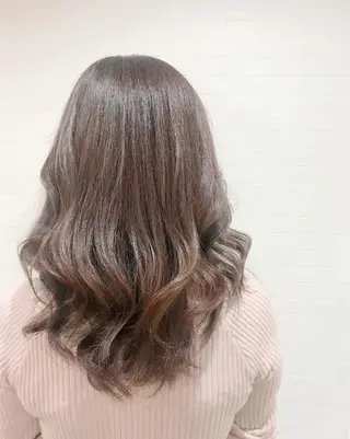 ミディアム カラー GRANLUSSO 〜グランルッソ駅前店所属・木口 嘉美のヘアスタイル