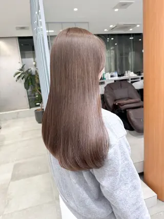 ロング カラー ひかり／ベージュ ／似合わせカットのヘアスタイル