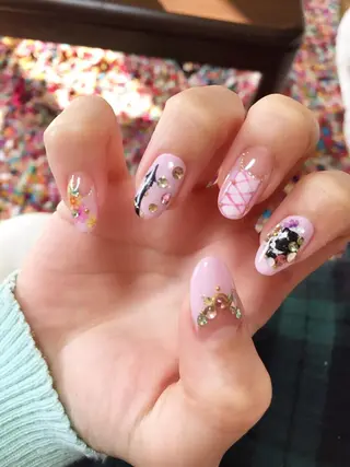 ネイル ツメトマツゲ .のネイルデザイン