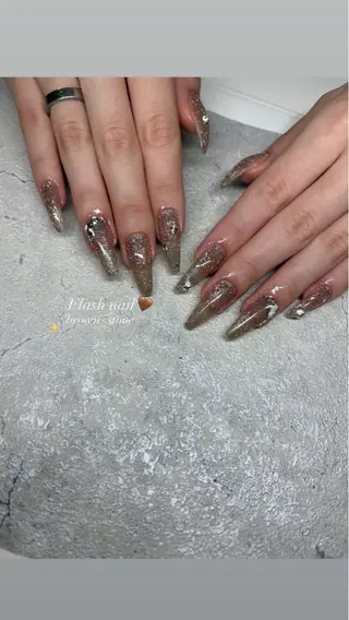 ネイル ANELA mのネイルデザイン