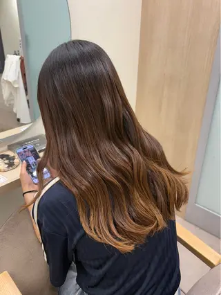 セミロング Uni江坂所属・咲羽/ assistantのヘアスタイル