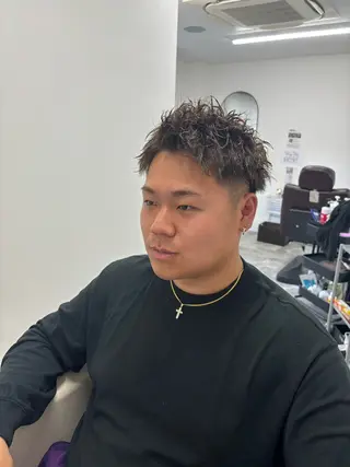 パーマ メンズ LA LEDENSI  仙台東口店所属・氏家 一磨の眉毛・アイブロウイメージ