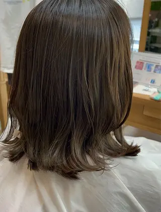 カラー 鈴木 凜のヘアスタイル