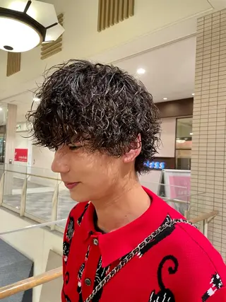 ショート 岡 大斗のヘアスタイル