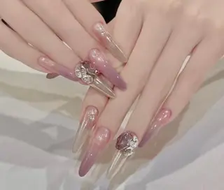 ネイル D-BEAUTY Nailsalonのネイルデザイン