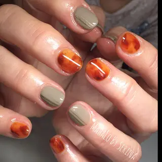 ショート ネイル SUNNY BAE. SERINAのネイルデザイン