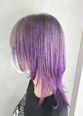 ミディアム グラデ❣️インナー 派手髪Fumiyoのヘアスタイル