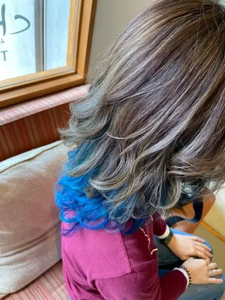 セミロング カラー chill out 南塚口本店のヘアスタイル