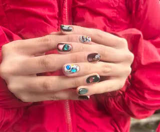 ネイル Atelier Leaf《ｱﾄﾘｴﾘｰﾌ》所属・Atelier Leafのネイルデザイン