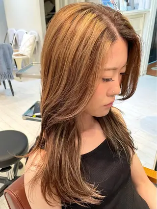 ロング カラー liko by maris所属・髪質改善／ブリーチ 宮武　湧斗のヘアスタイル