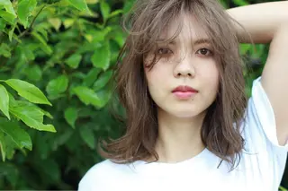 ミディアム 尾崎 優也のヘアスタイル