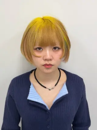 ショート カラー llwy名古屋栄所属・RYUKI/デザイ ンカラー/ブリーチのヘアスタイル