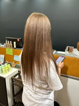 カラー みやもと みくのヘアスタイル